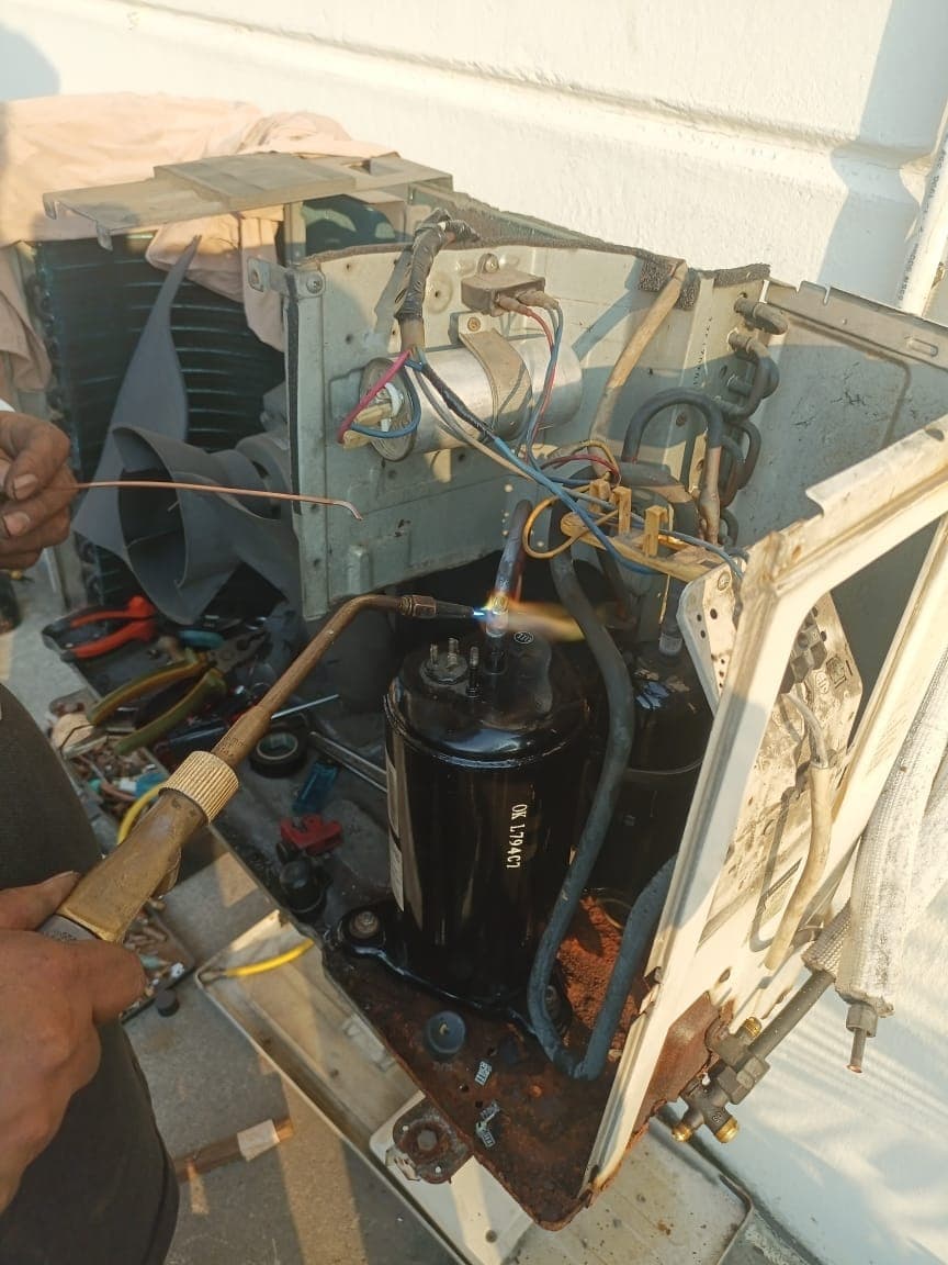 Detail pekerjaan brazing kompresor AC